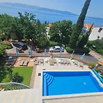 Apartment Mit Meerblick- 200m Vom Entfernt By Interhome *