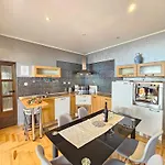 Mit Meerblick- 200m Vom Entfernt By Interhome Apartment *