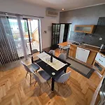 Apartment Mit Meerblick- 200m Vom Entfernt By Interhome Novi Vinodolski