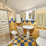 Apartment Mit Meerblick- 200m Vom Entfernt By Interhome *