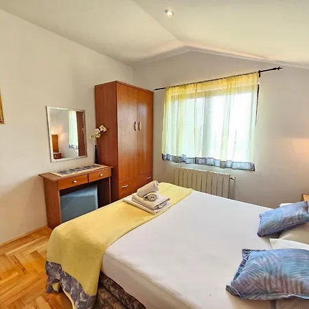 Apartmán Mit Meerblick- 200m Vom Entfernt By Interhome Novi Vinodolski