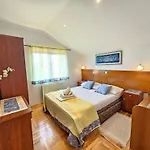 Mit Meerblick- 200m Vom Entfernt By Interhome شقة