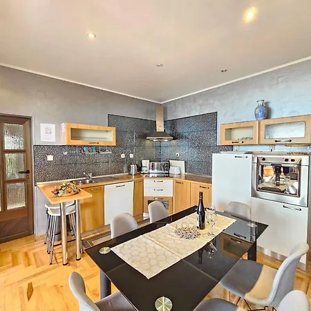 Mit Meerblick- 200m Vom Entfernt By Interhome Apartament *