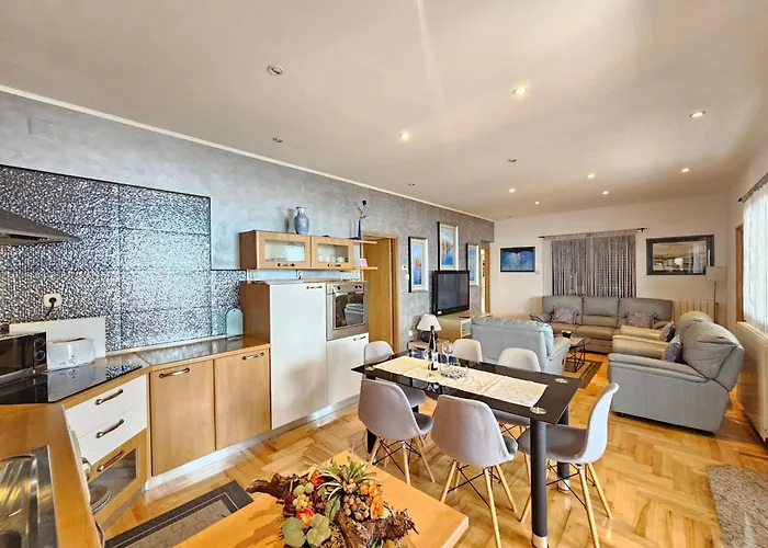 Apartman Mit Meerblick- 200m Vom Entfernt By Interhome *